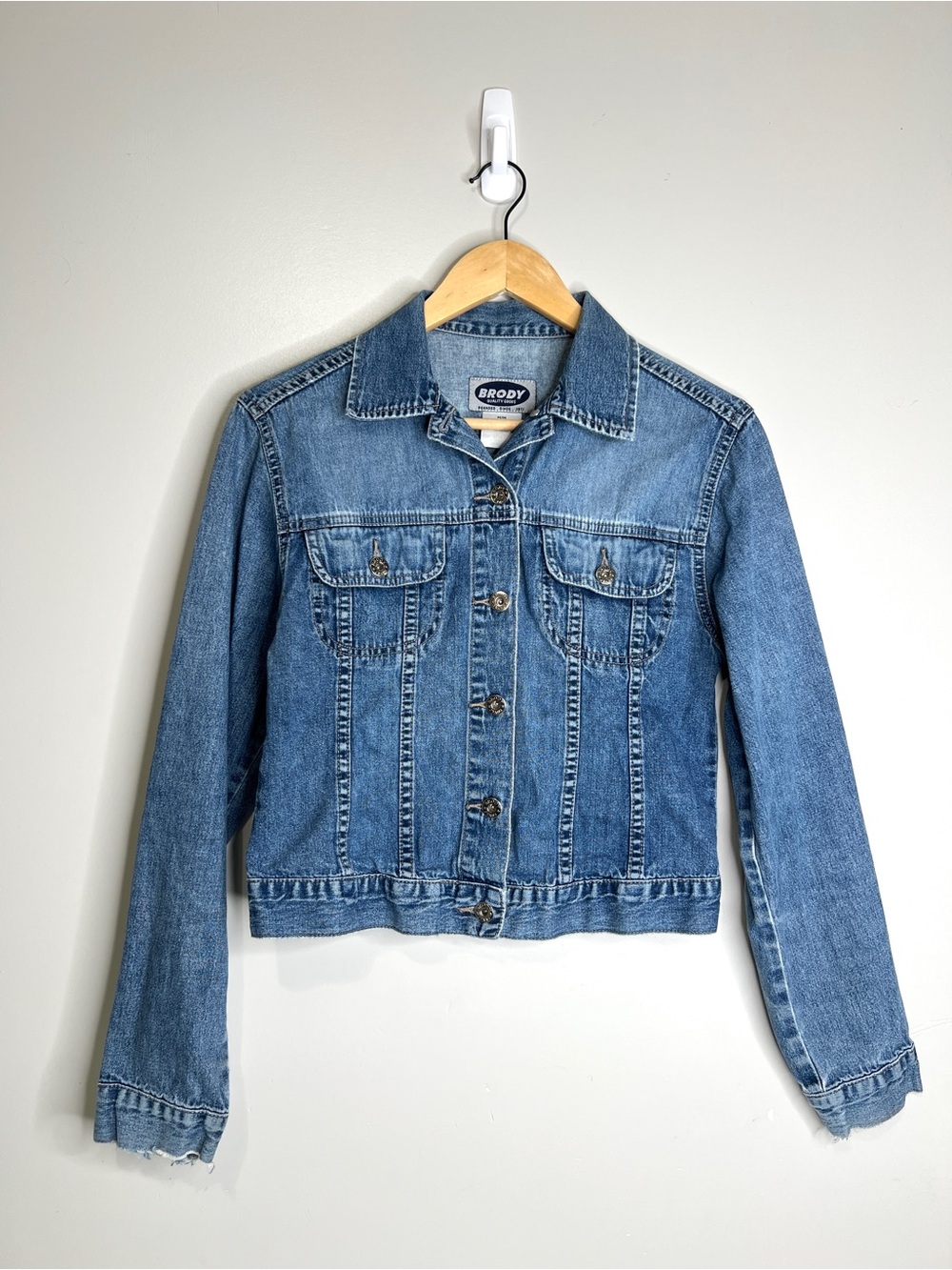 Vintage Y2K Brody Blue Wash Denim Jean Jacket Size Medium Cropped Distressed